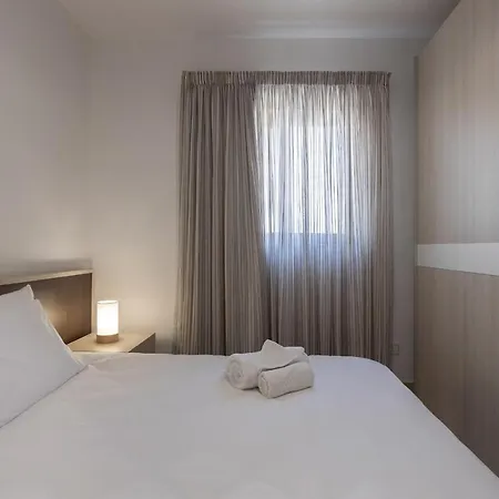 Seaview 2 Bedroom Apartment Is-Sellum