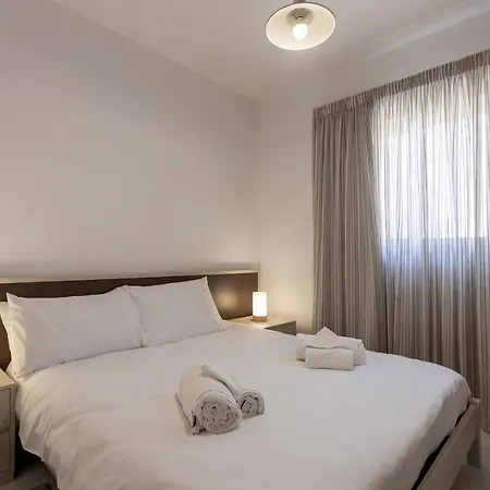 Seaview 2 Bedroom Is-Sellum
