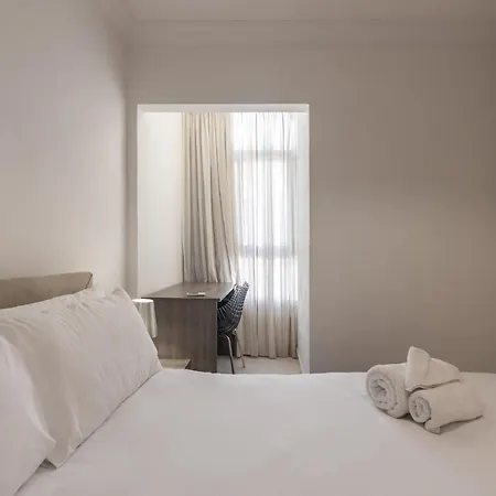Seaview 2 Bedroom *